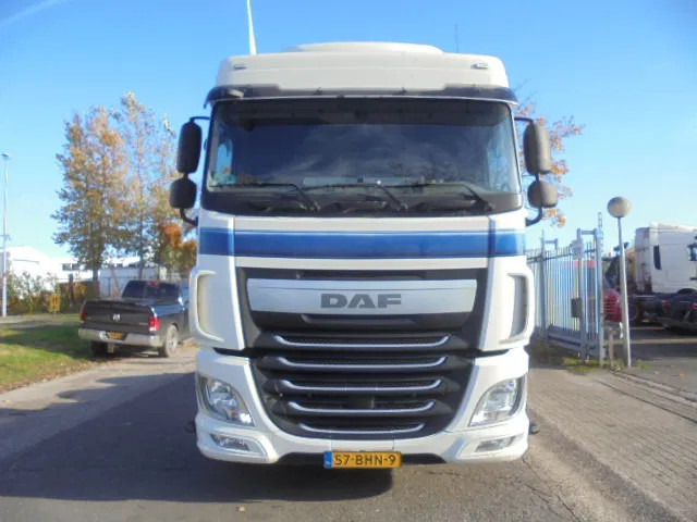 DAF XF 440 6X2 + HYDROSET TUV 10-2026 - Cabeza tractora: foto 2 DAF XF 440 6X2 + HYDROSET TUV 10-2026 - Cabeza tractora: foto 2