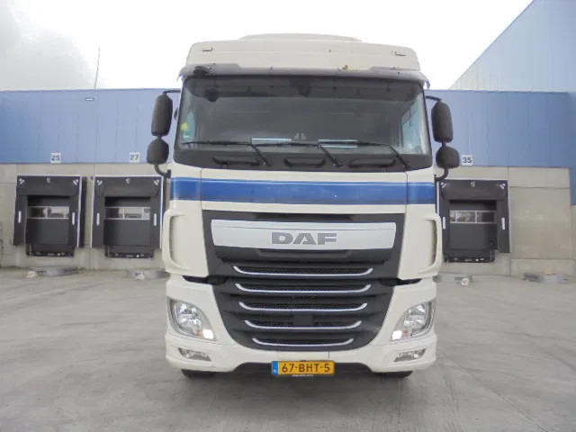 DAF XF 440 6X2 NL TRUCK - Cabeza tractora: foto 3 DAF XF 440 6X2 NL TRUCK - Cabeza tractora: foto 3