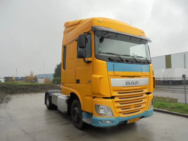DAF XF 440 - Cabeza tractora: foto 3 DAF XF 440 - Cabeza tractora: foto 3