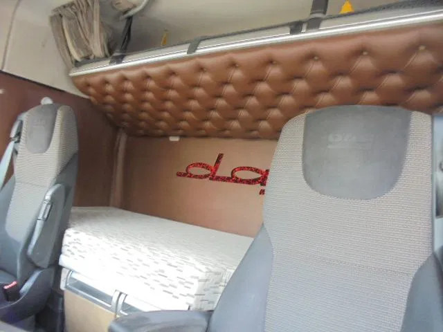 Cabeza tractora DAF XF 440 EURO 6: foto 12