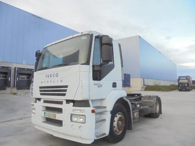 Iveco Stralis 420 MANUAL GEARBOX - Cabeza tractora: foto 1 Iveco Stralis 420 MANUAL GEARBOX - Cabeza tractora: foto 1