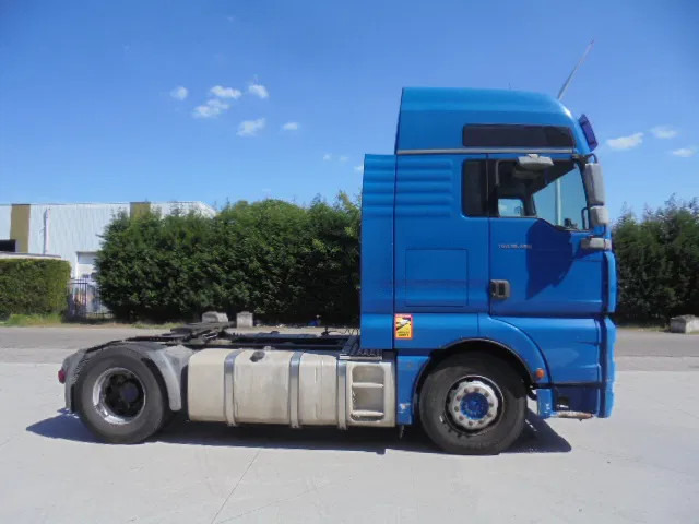 MAN TGA 18.480 XXL ZF INTARDER - Cabeza tractora: foto 4 MAN TGA 18.480 XXL ZF INTARDER - Cabeza tractora: foto 4