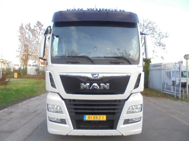 MAN TGX 18.500 XXL SMART TACHO 16X IN STOCK - Cabeza tractora: foto 2 MAN TGX 18.500 XXL SMART TACHO 16X IN STOCK - Cabeza tractora: foto 2