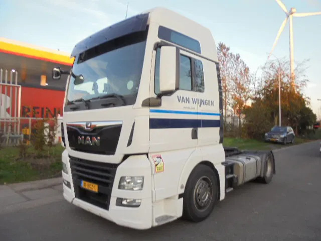 MAN TGX 18.500 XXL SMART TACHO 16X IN STOCK - Cabeza tractora: foto 1 MAN TGX 18.500 XXL SMART TACHO 16X IN STOCK - Cabeza tractora: foto 1
