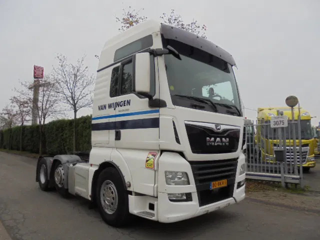 MAN TGX 26.500 XXL 6X2 NIEUW TYPE TACHOGRAAF - Cabeza tractora: foto 3 MAN TGX 26.500 XXL 6X2 NIEUW TYPE TACHOGRAAF - Cabeza tractora: foto 3