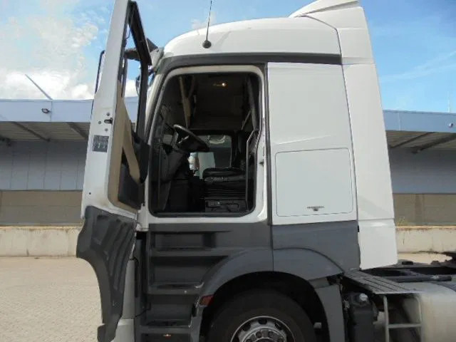 Cabeza tractora Mercedes-Benz Actros 1842: foto 8