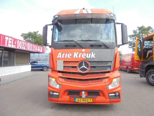 Mercedes-Benz Actros 2343 6X2 VOORLOOPAS - Cabeza tractora: foto 2 Mercedes-Benz Actros 2343 6X2 VOORLOOPAS - Cabeza tractora: foto 2