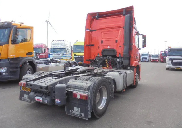 Mercedes-Benz Actros 2343 6X2 VOORLOOPAS - Cabeza tractora: foto 4 Mercedes-Benz Actros 2343 6X2 VOORLOOPAS - Cabeza tractora: foto 4