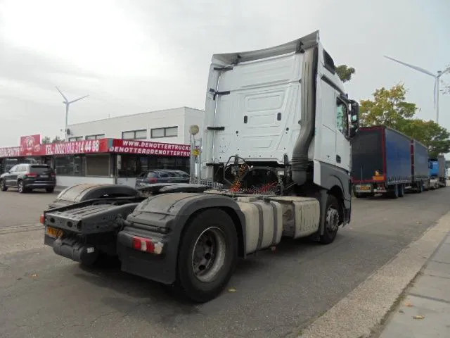 Mercedes-Benz Actros - Cabeza tractora: foto 4 Mercedes-Benz Actros - Cabeza tractora: foto 4