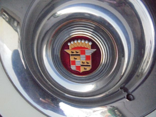 Berlina Cadillac Fleetwood sedan: foto 11 Berlina Cadillac Fleetwood sedan: foto 11