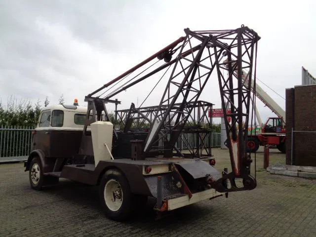 DAF 1300 BB NL KENTEKEN - Camión grúa: foto 4 DAF 1300 BB NL KENTEKEN - Camión grúa: foto 4