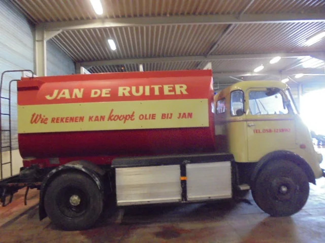 DAF 1600 A1600DF 360 - Camión cisterna: foto 5 DAF 1600 A1600DF 360 - Camión cisterna: foto 5