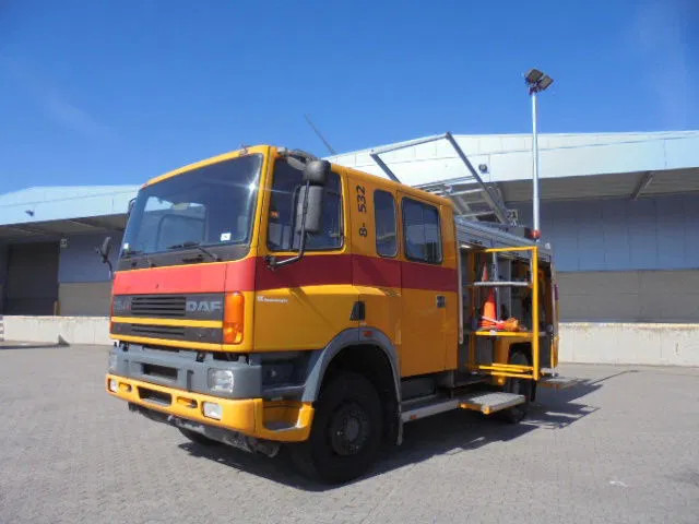DAF 75.270 ATI 4X4 NL TRUCK - Camión de bomberos: foto 1 DAF 75.270 ATI 4X4 NL TRUCK - Camión de bomberos: foto 1