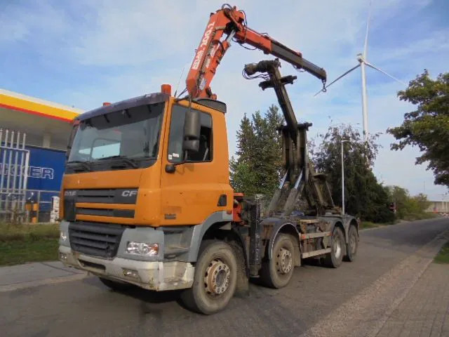 DAF 85.360 8X4 - Camión con equipo de cable, Camión grúa: foto 1 DAF 85.360 8X4 - Camión con equipo de cable, Camión grúa: foto 1