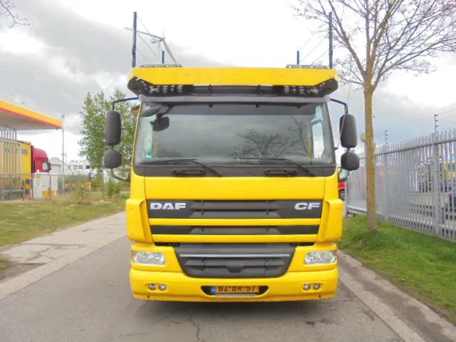 DAF CF 75 360 EEV NL TRUCK - Camión portavehículos: foto 2 DAF CF 75 360 EEV NL TRUCK - Camión portavehículos: foto 2