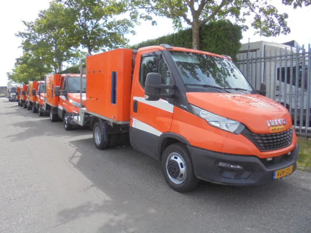 Iveco Daily 35C14 - Furgoneta: foto 2 Iveco Daily 35C14 - Furgoneta: foto 2