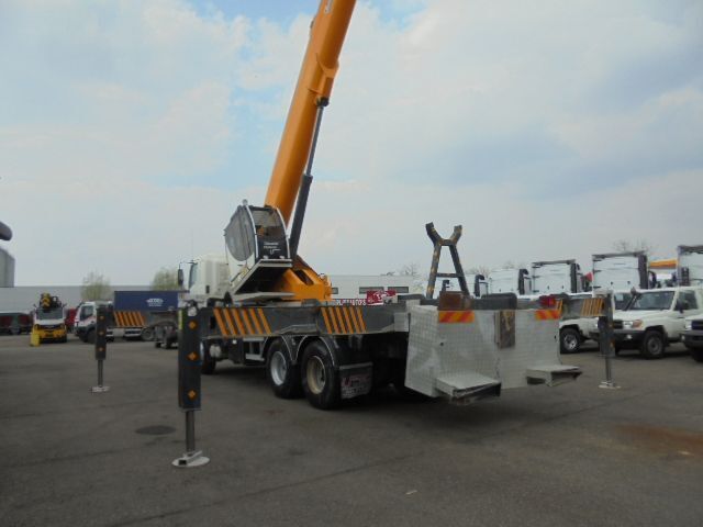 Arrendamiento de Hino 700 6X4 2IN STOCK Hino 700 6X4 2IN STOCK: foto 7