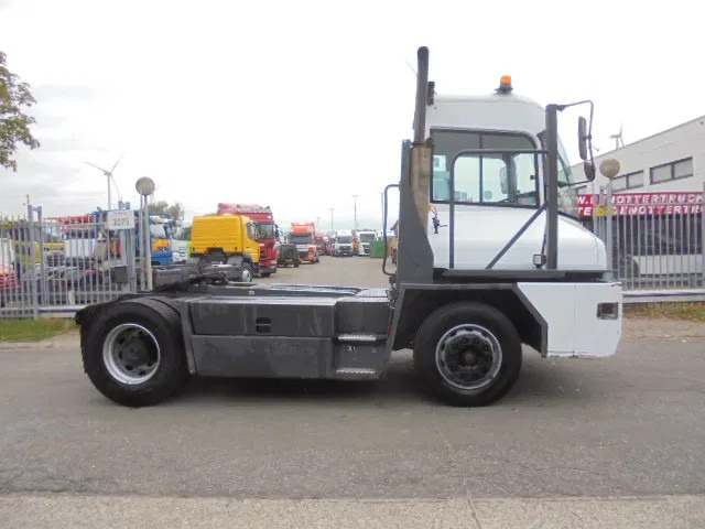 Kalmar TT616I TT616IC-9-L1A8 - Tractor industrial: foto 4 Kalmar TT616I TT616IC-9-L1A8 - Tractor industrial: foto 4