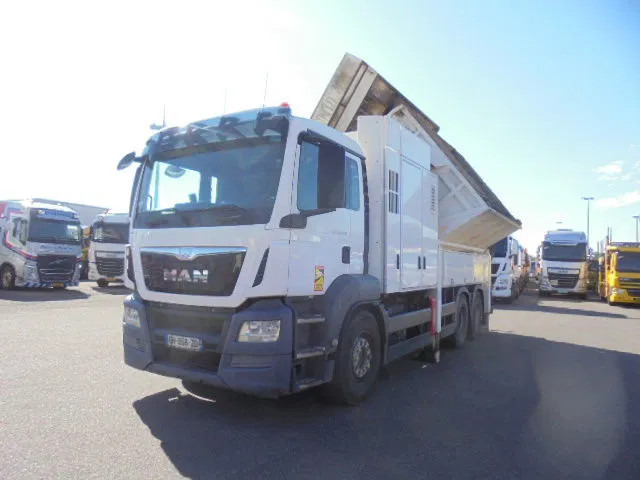 MAN TGS 33.440 ZAND ZUIGER - Limpieza de alcantarillado: foto 1 MAN TGS 33.440 ZAND ZUIGER - Limpieza de alcantarillado: foto 1