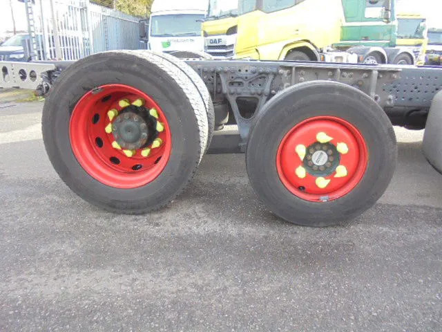 Mercedes-Benz Actros 2340 6X2 EUR 6 - Camión chasis: foto 5 Mercedes-Benz Actros 2340 6X2 EUR 6 - Camión chasis: foto 5