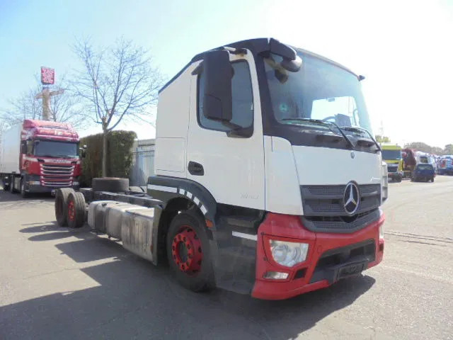 Mercedes-Benz Actros 2340 LL - Camión portavehículos: foto 3 Mercedes-Benz Actros 2340 LL - Camión portavehículos: foto 3