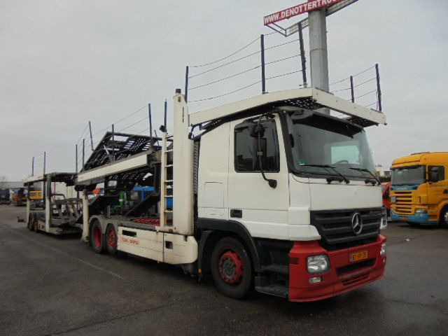 Mercedes-Benz Actros 2541 6X2 MIDLIFT - Camión portavehículos: foto 2 Mercedes-Benz Actros 2541 6X2 MIDLIFT - Camión portavehículos: foto 2
