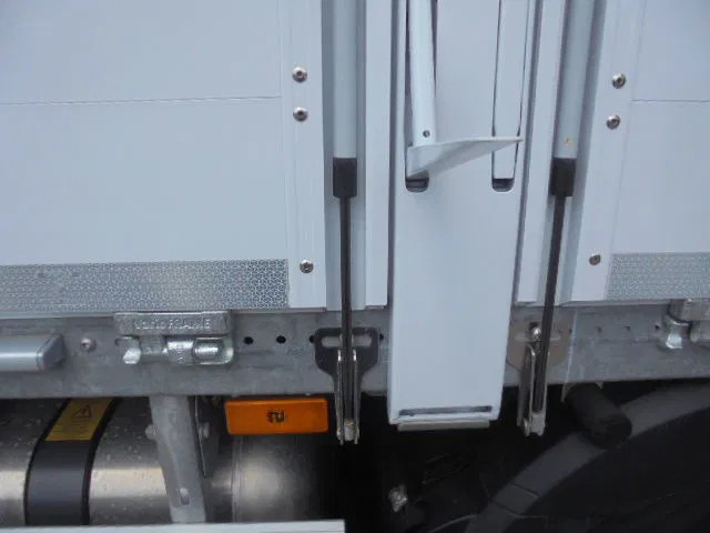 Arrendamiento de Mercedes-Benz Arocs 2545 + RETARDER 6X2 NEW /DEMO Mercedes-Benz Arocs 2545 + RETARDER 6X2 NEW /DEMO: foto 19 Arrendamiento de Mercedes-Benz Arocs 2545 + RETARDER 6X2 NEW /DEMO Mercedes-Benz Arocs 2545 + RETARDER 6X2 NEW /DEMO: foto 19