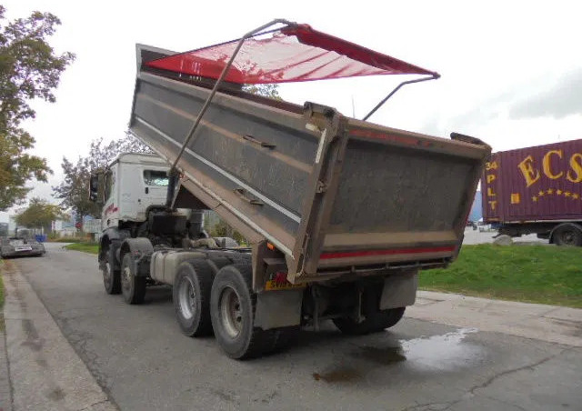 Mercedes-Benz Arocs 3243 K 8X4 - Camión volquete: foto 5 Mercedes-Benz Arocs 3243 K 8X4 - Camión volquete: foto 5