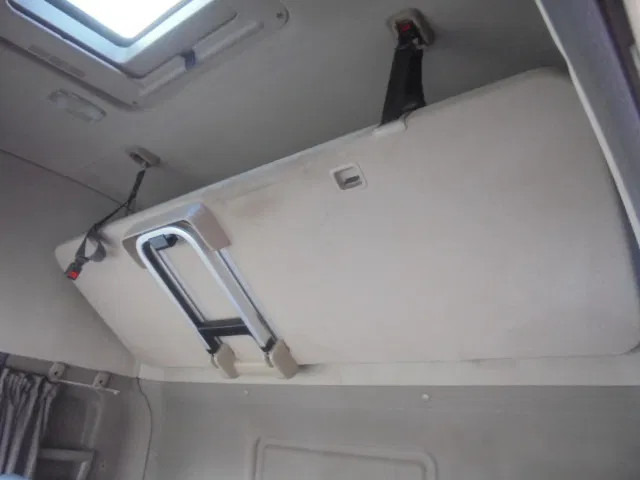 Camión caja cerrada Scania R400 6X2 VOLUME COMBI + RETARDER: foto 9