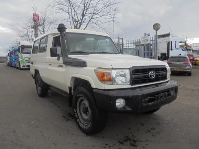 Toyota Land Cruiser HZJ78L 4WD EXPORT OUT EU ONLY - SUV/ Todoterreno: foto 3 Toyota Land Cruiser HZJ78L 4WD EXPORT OUT EU ONLY - SUV/ Todoterreno: foto 3