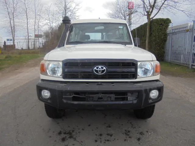 Toyota Land Cruiser HZJ78L 4WD EXPORT OUT EU ONLY - SUV/ Todoterreno: foto 2 Toyota Land Cruiser HZJ78L 4WD EXPORT OUT EU ONLY - SUV/ Todoterreno: foto 2