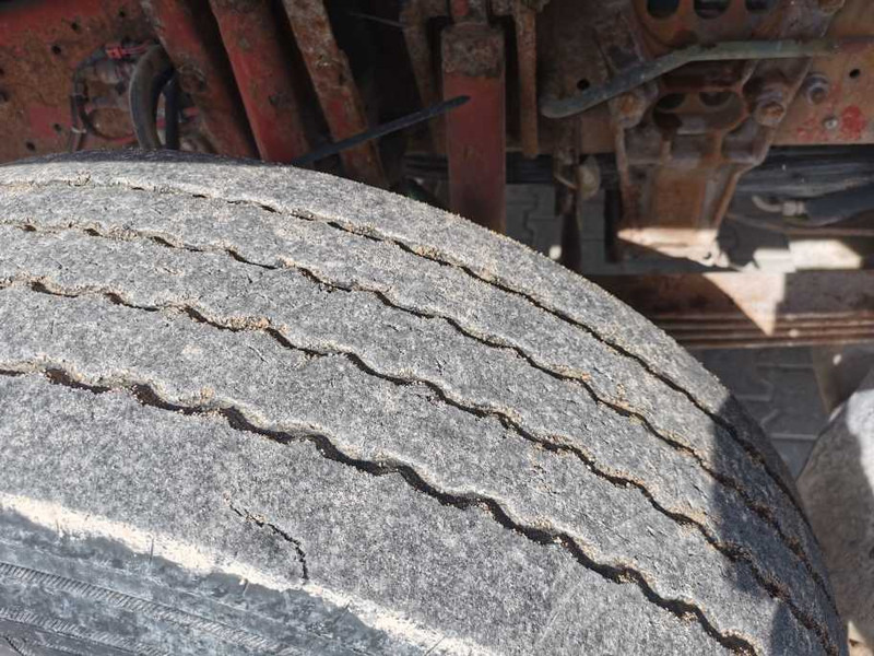 Camión caja abierta Iveco Turbostar 240-36 platform truck: foto 11 Camión caja abierta Iveco Turbostar 240-36 platform truck: foto 11