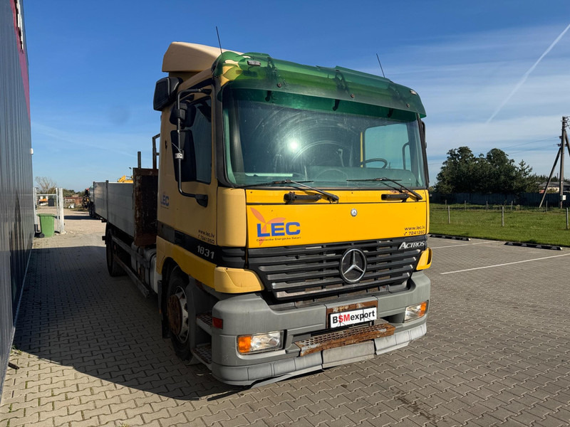 Mercedes-Benz Actros 1831 - Camión caja abierta: foto 2 Mercedes-Benz Actros 1831 - Camión caja abierta: foto 2