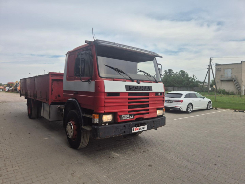 Scania P 92 M, spring-spring - Camión caja abierta: foto 2 Scania P 92 M, spring-spring - Camión caja abierta: foto 2