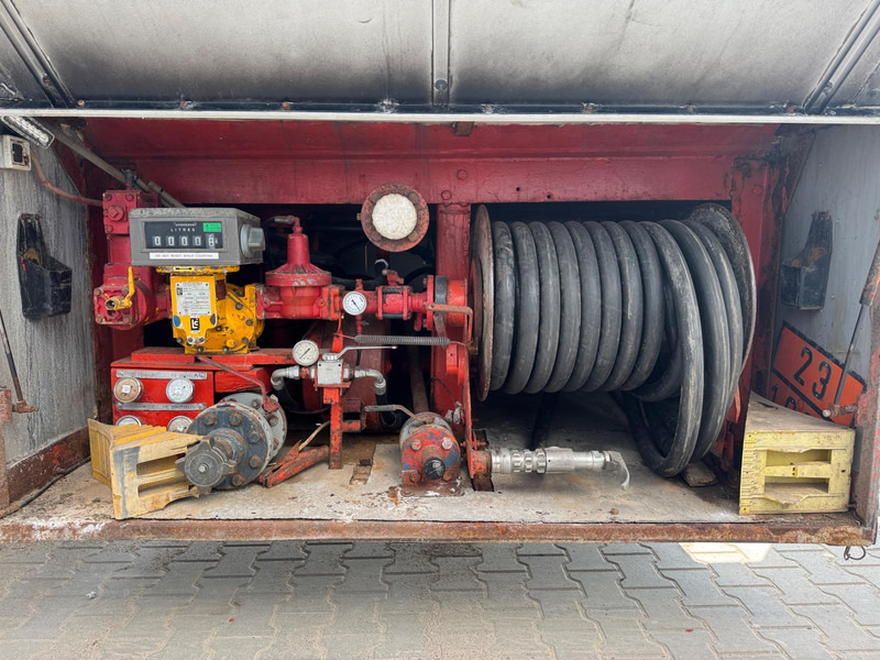 ROBINE Fauvet-GIR, 50646 l + meter + pump - Semirremolque: foto 5 ROBINE Fauvet-GIR, 50646 l + meter + pump - Semirremolque: foto 5