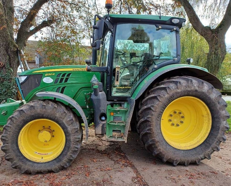 John Deere 6130r AP 50K - Tractor: foto 2 John Deere 6130r AP 50K - Tractor: foto 2