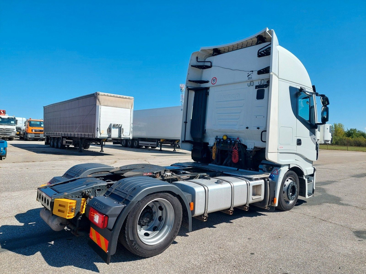 Iveco AS440S56 T/P 4x2 Retarder - Cabeza tractora: foto 4 Iveco AS440S56 T/P 4x2 Retarder - Cabeza tractora: foto 4