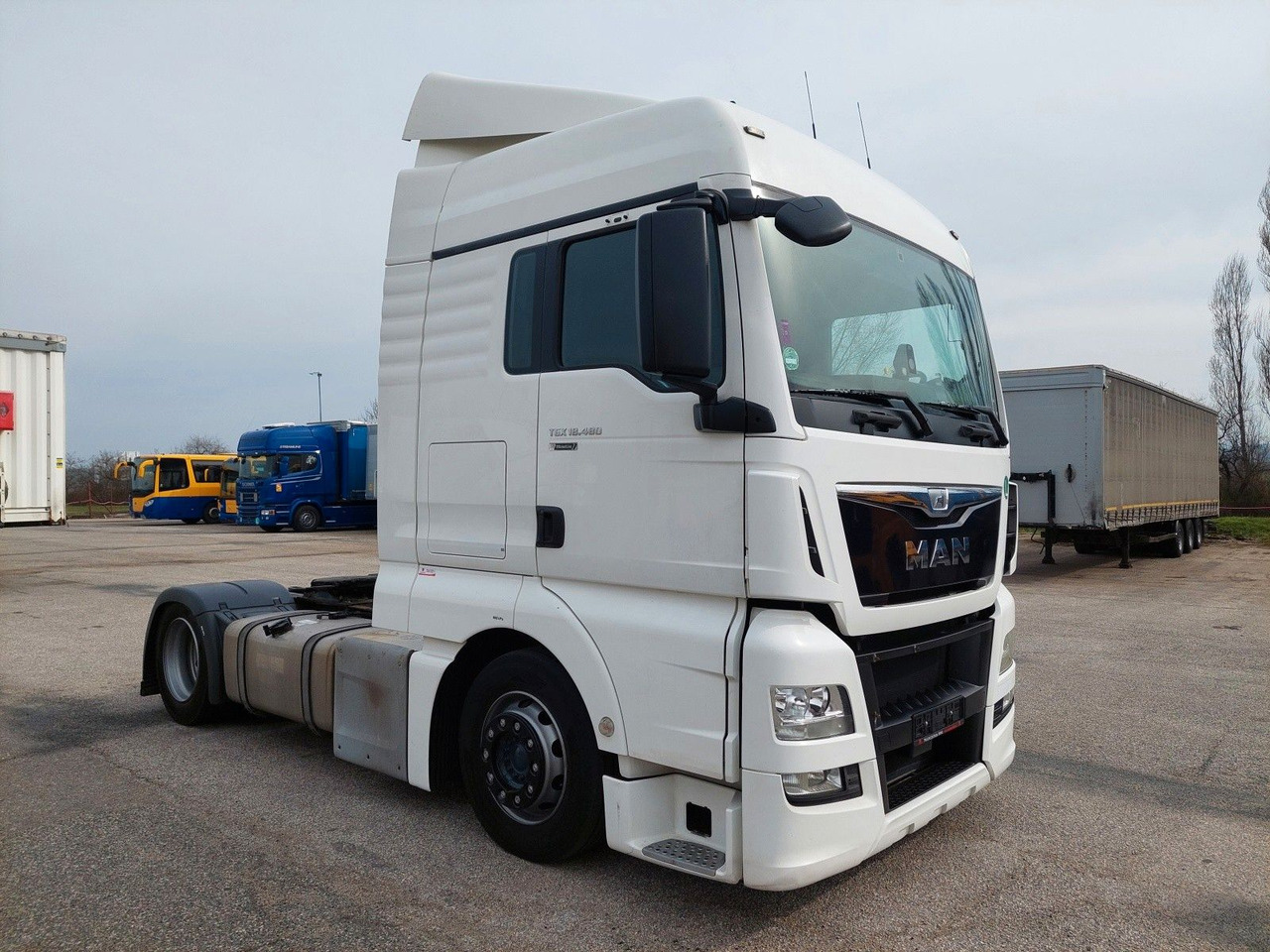MAN TGX 18.480 4x2 LLS-U - Cabeza tractora: foto 2 MAN TGX 18.480 4x2 LLS-U - Cabeza tractora: foto 2