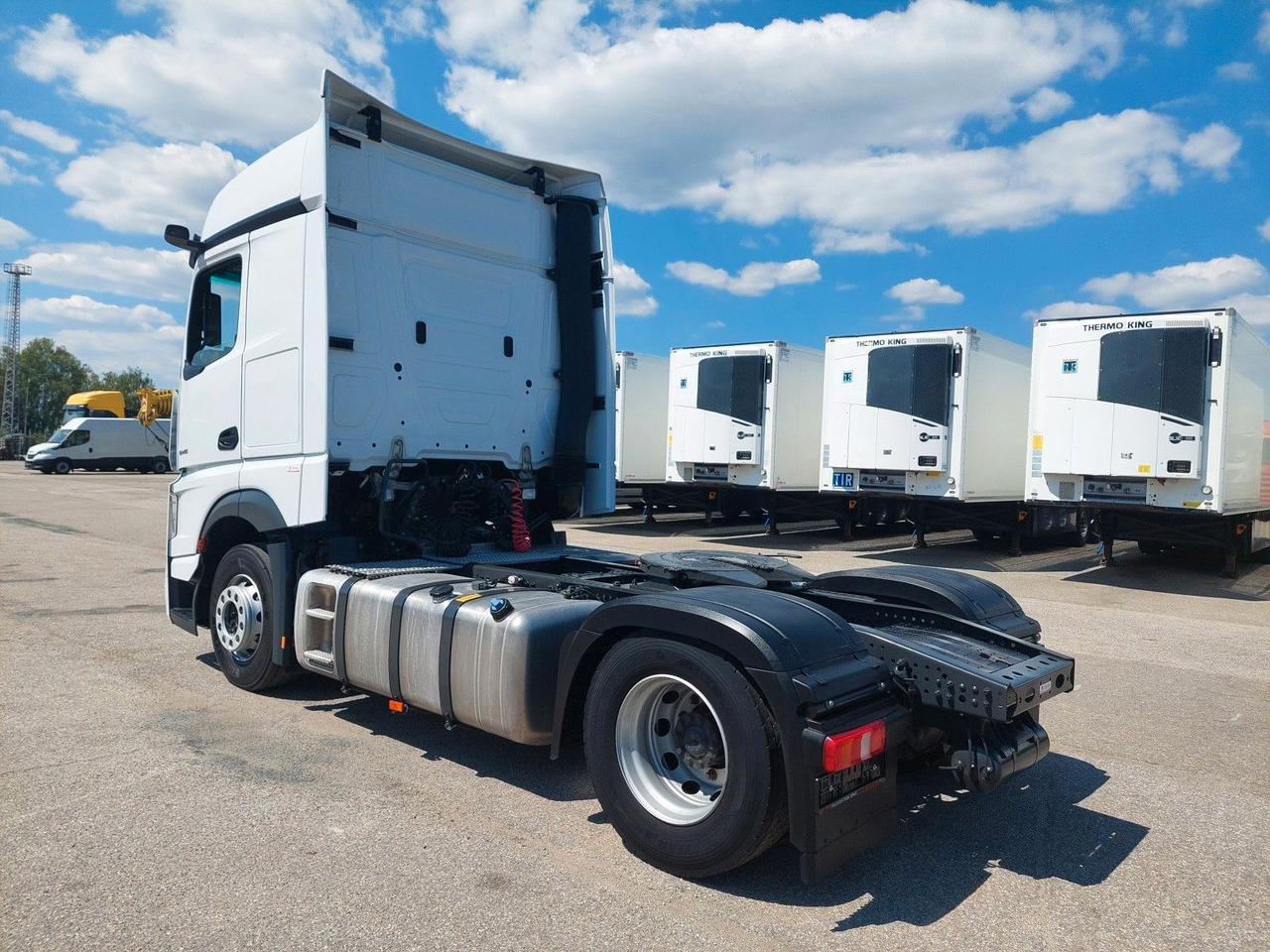 Mercedes-Benz Actros 5 1845 LS BigSpace 4x2 - Cabeza tractora: foto 3 Mercedes-Benz Actros 5 1845 LS BigSpace 4x2 - Cabeza tractora: foto 3