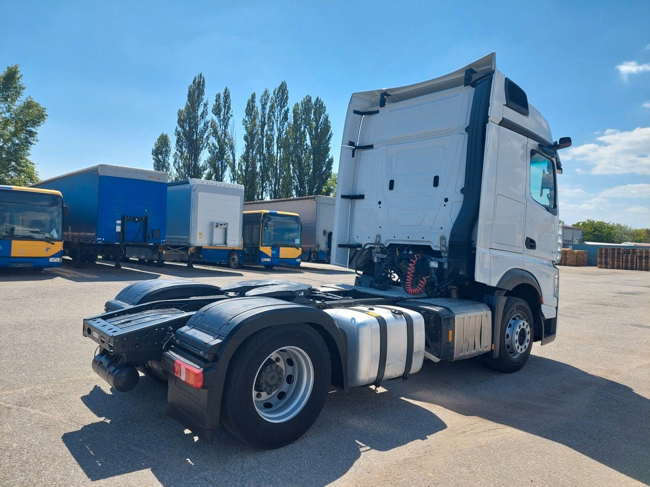 Mercedes-Benz Actros 5 1845 LS BigSpace 4x2 - Cabeza tractora: foto 4 Mercedes-Benz Actros 5 1845 LS BigSpace 4x2 - Cabeza tractora: foto 4
