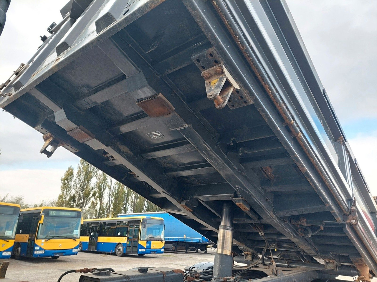 Volvo FMX 460 Meiller Bordmatik 6x4 - Camión volquete: foto 5 Volvo FMX 460 Meiller Bordmatik 6x4 - Camión volquete: foto 5