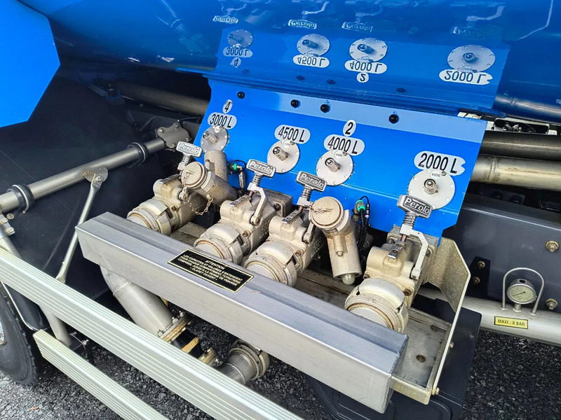 Camión cisterna para transporte de combustible Renault Premium 270 DXI 13500L FUEL/CARBURANT - 4 COMP: foto 13