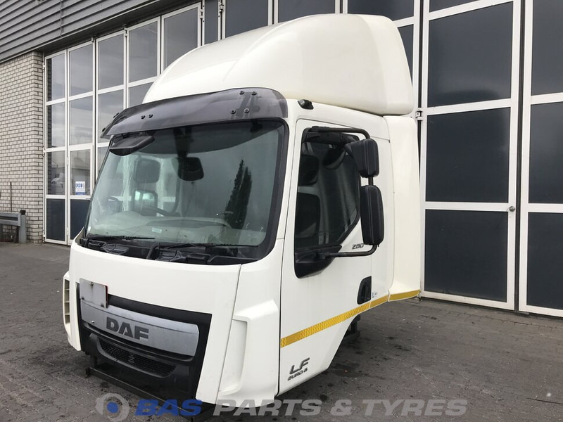 DAF LF Euro 6 - Cabina e interior para Camión: foto 1 DAF LF Euro 6 - Cabina e interior para Camión: foto 1