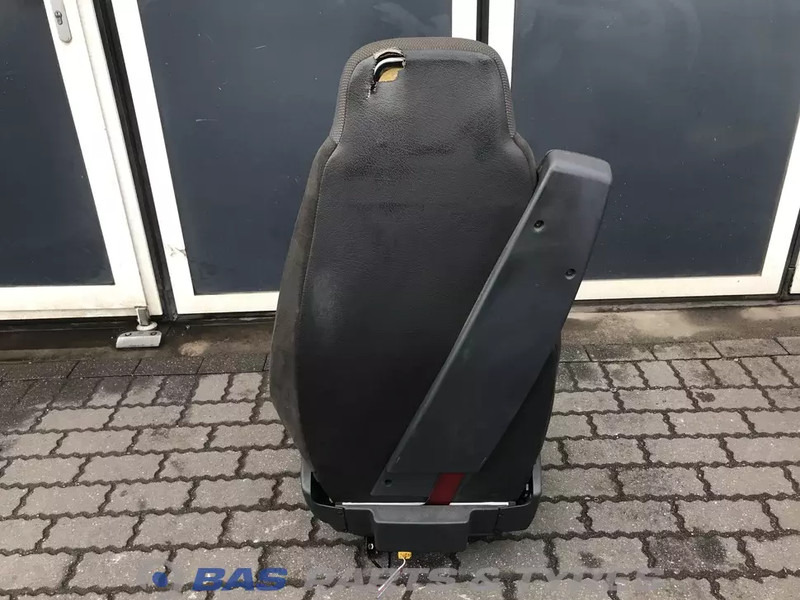 DAF LF55 Euro 4-5 Bestuurdersstoel DAF 1704236 - Asiento para Camión: foto 3 DAF LF55 Euro 4-5 Bestuurdersstoel DAF 1704236 - Asiento para Camión: foto 3