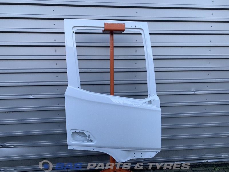 DAF XF G2 - Puerta y piezas para Camión: foto 1 DAF XF G2 - Puerta y piezas para Camión: foto 1