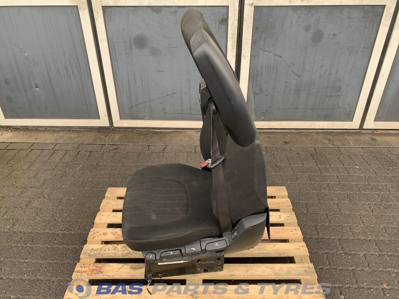 DAF XF106 Bestuurdersstoel DAF 2104652 - Asiento para Camión: foto 2 DAF XF106 Bestuurdersstoel DAF 2104652 - Asiento para Camión: foto 2