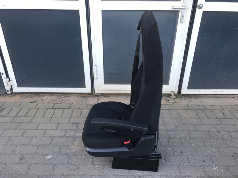 DAF XF106 Bijrijdersstoel DAF 2104716 - Asiento para Camión: foto 2 DAF XF106 Bijrijdersstoel DAF 2104716 - Asiento para Camión: foto 2