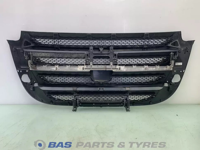 DAF XF106 Grille DAF 1886591 - Parrilla para Camión: foto 2 DAF XF106 Grille DAF 1886591 - Parrilla para Camión: foto 2