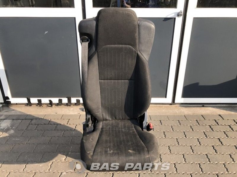 Mercedes-Benz Actros MP4 Bijrijdersstoel Mercedes A 960 910 30 03 - Asiento para Camión: foto 1 Mercedes-Benz Actros MP4 Bijrijdersstoel Mercedes A 960 910 30 03 - Asiento para Camión: foto 1