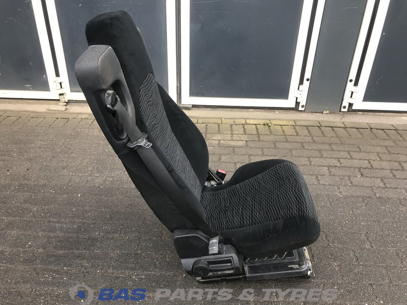 Mercedes-Benz Actros MP4 Bijrijdersstoel Mercedes A 960 910 38 03 - Asiento para Camión: foto 4 Mercedes-Benz Actros MP4 Bijrijdersstoel Mercedes A 960 910 38 03 - Asiento para Camión: foto 4